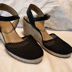 Naturalizer Black Wedge Sandals 8.5